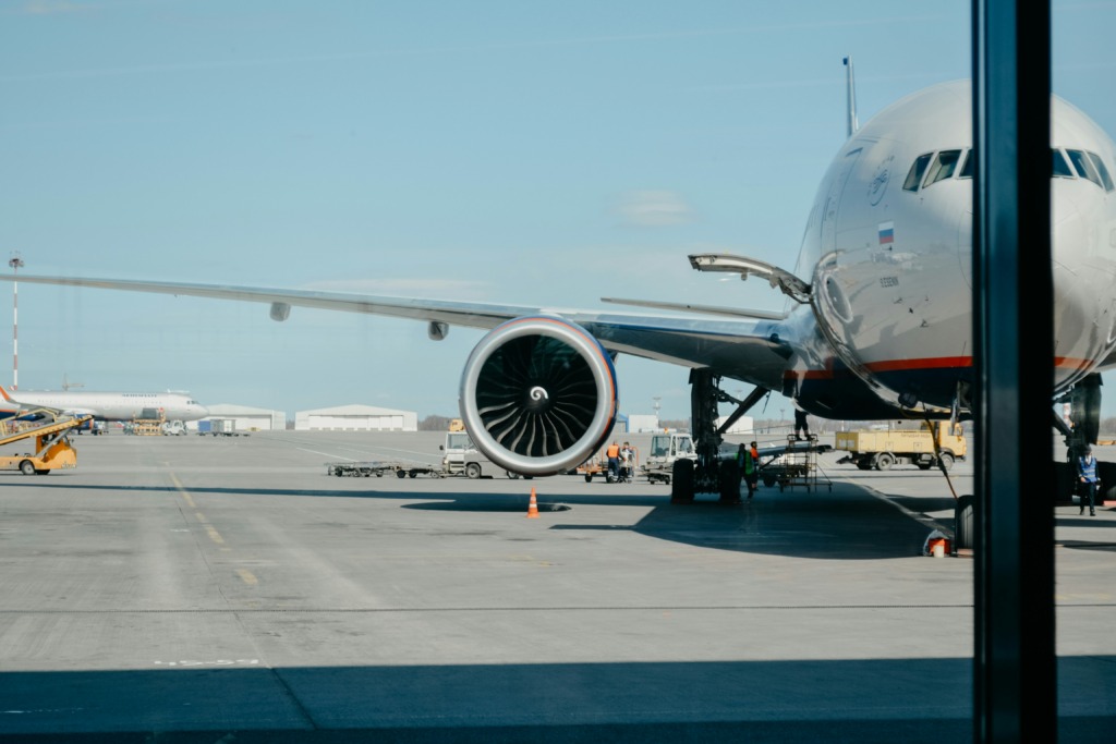 69駐機する航空機